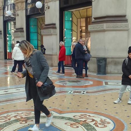 "House Of Lella" Appartamento 2 Camere Da Letto Milano Eksteriør billede