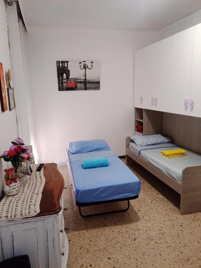 "House Of Lella" Appartamento 2 Camere Da Letto Milano Eksteriør billede
